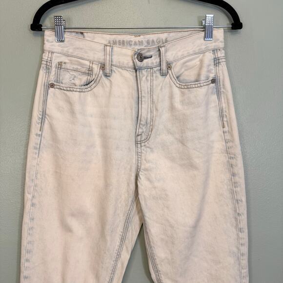 American Eagle Jeans Womens 2 Blue Light Wash Denim Straight Mid Rise Distressed - Picture 3 of 9